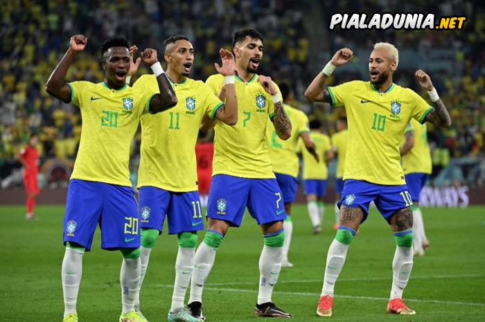PIALA DUNIA 2022 - Muak Lihat Selebrasi Joget Pemain Brasil, Roy Keane Sebut Neymar cs Tak Hormati Korea Selatan