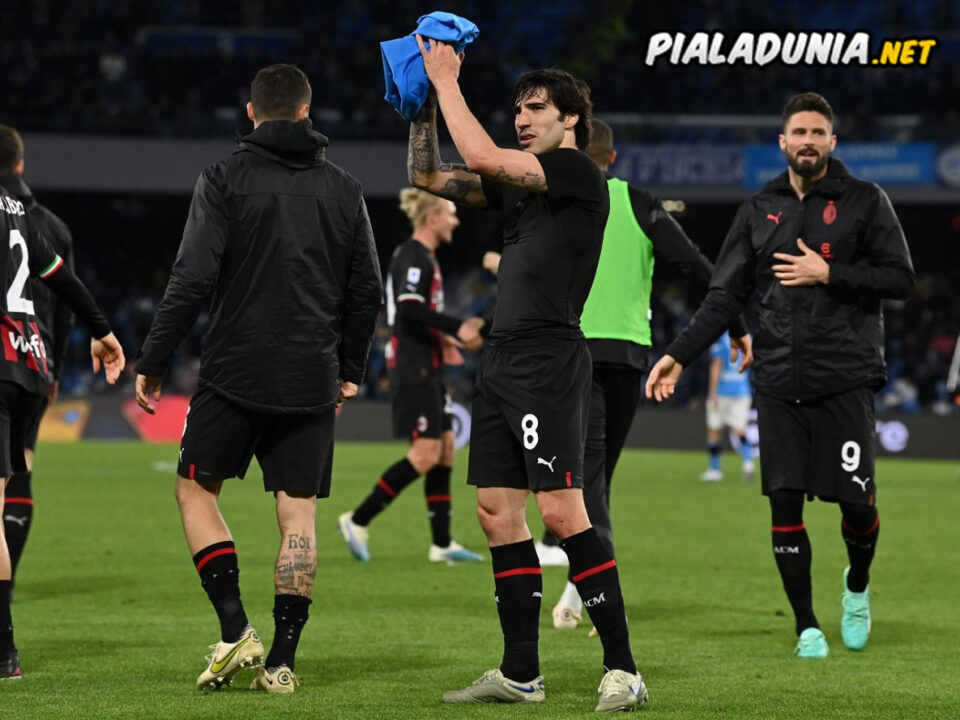 Jual Sandro Tonali ke Newcastle United, AC Milan Segera Datangkan 7 Pemain Sekaligus!