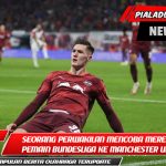 Seorang perwakilan mencoba merekrut pemain Bundesliga ke Manchester United.
